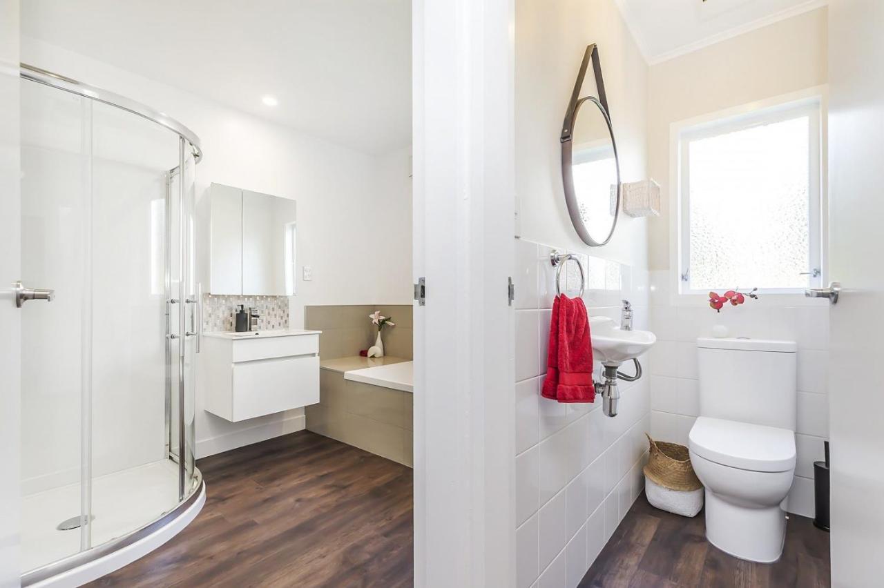 Apartament Whitby Sea View Porirua Zewnętrze zdjęcie